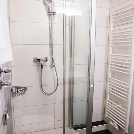 بيت ضيافة Gaestehaus Roessler